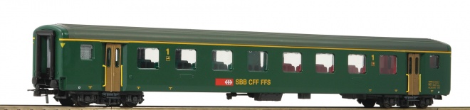 Passenger car type EW II 1st class<br /><a href='images/pictures/Roco/Roco-74569.jpg' target='_blank'>Full size image</a>